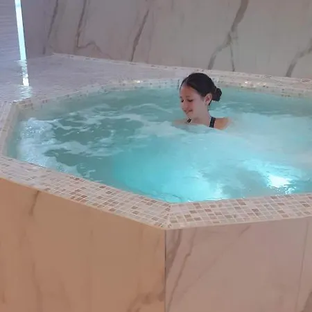 Tiffany Lux&spa Vila Hotel *