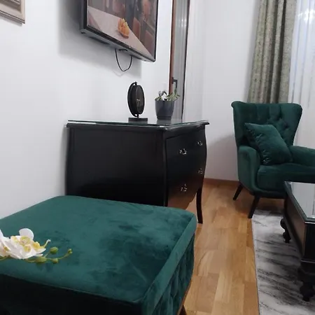 Tiffany Lux&spa Vila Hotel