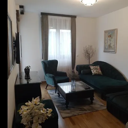 Tiffany Lux&spa Vila Hotel *