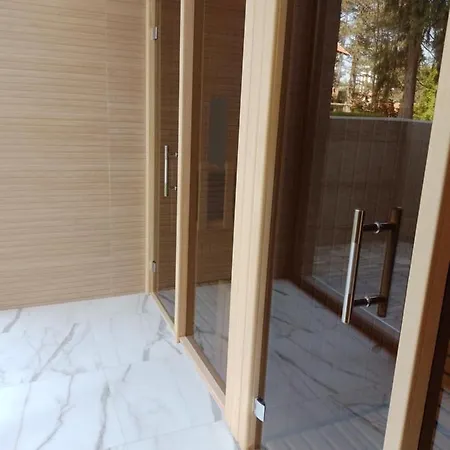 Tiffany Lux&spa Vila