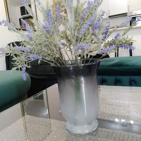 Tiffany Lux&spa Vila Hotel *